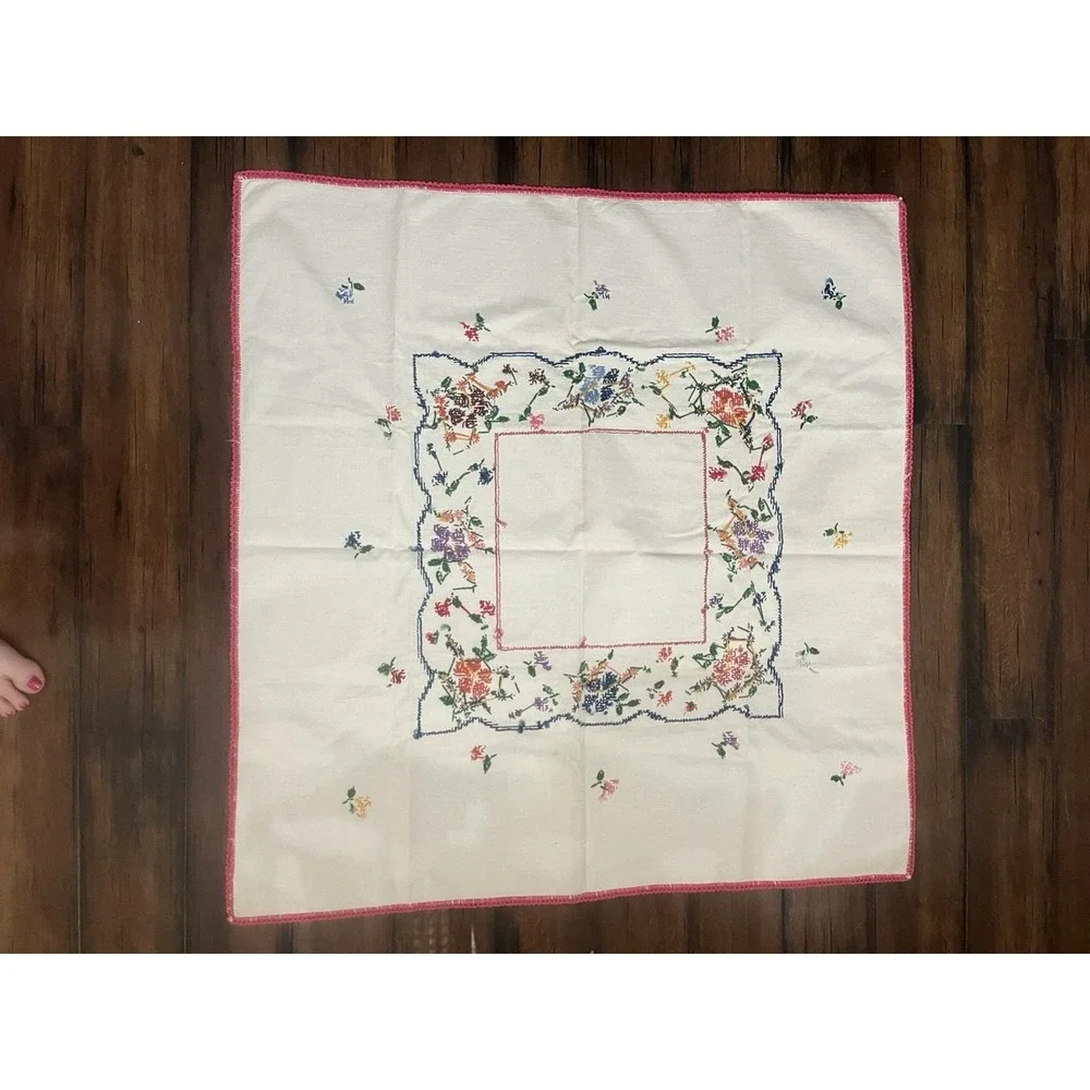VTG‎ Cotton Tablecloth Embroidered Floral 34.5x36 handmade Farmhouse Cottagecore